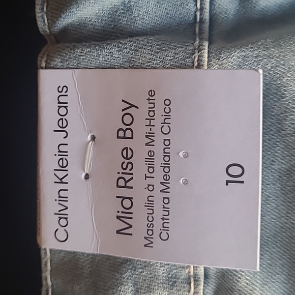 Calvin Klein Girl Shorts, Size 10 - Picture 4 of 7